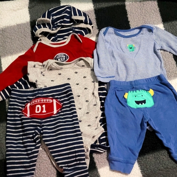 Carter's Baby Boy outfit Bundle - Picture 1 of 4